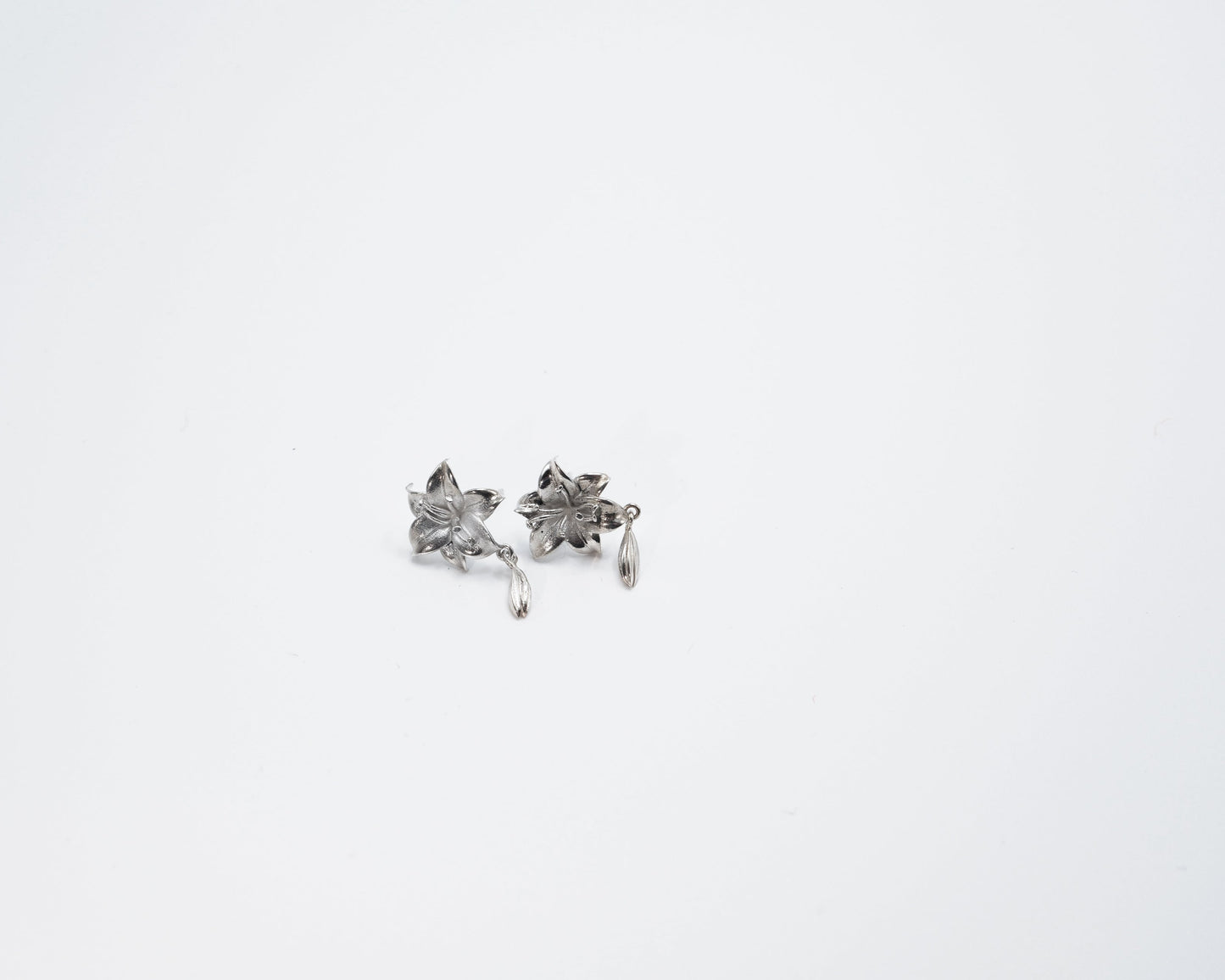 Delphine earrings